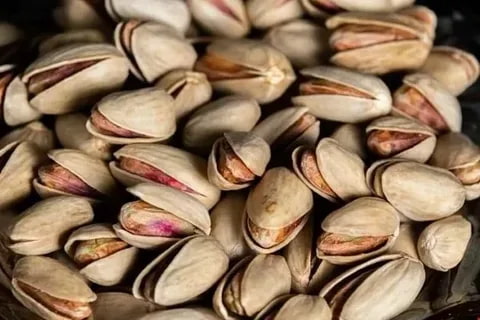 پسته احمد آقایی شور تازه برداشت سال با طعم طبیعی